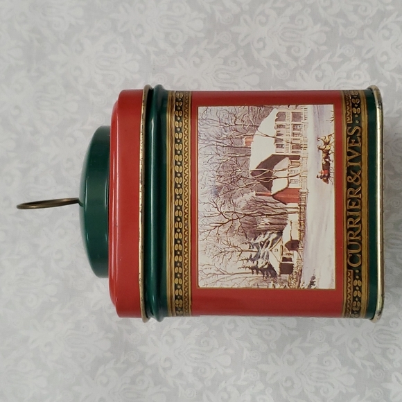 Christmas Candle Tin Currier & Ives 1991 VTG Decor Cinnamon Scent Winter - Picture 8 of 14